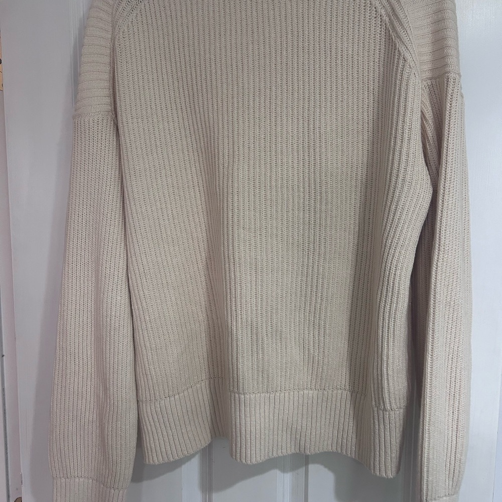 Everlane cotton boxy turtleneck size L